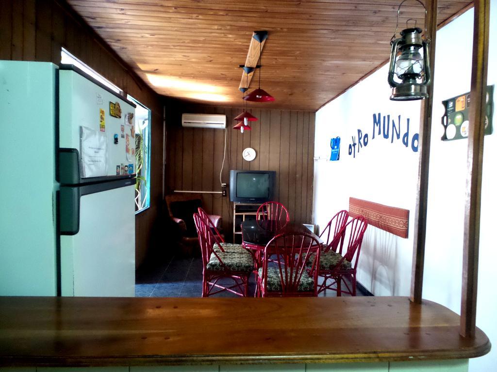 Hostel Otro Mundo Capdevila Экстерьер фото
