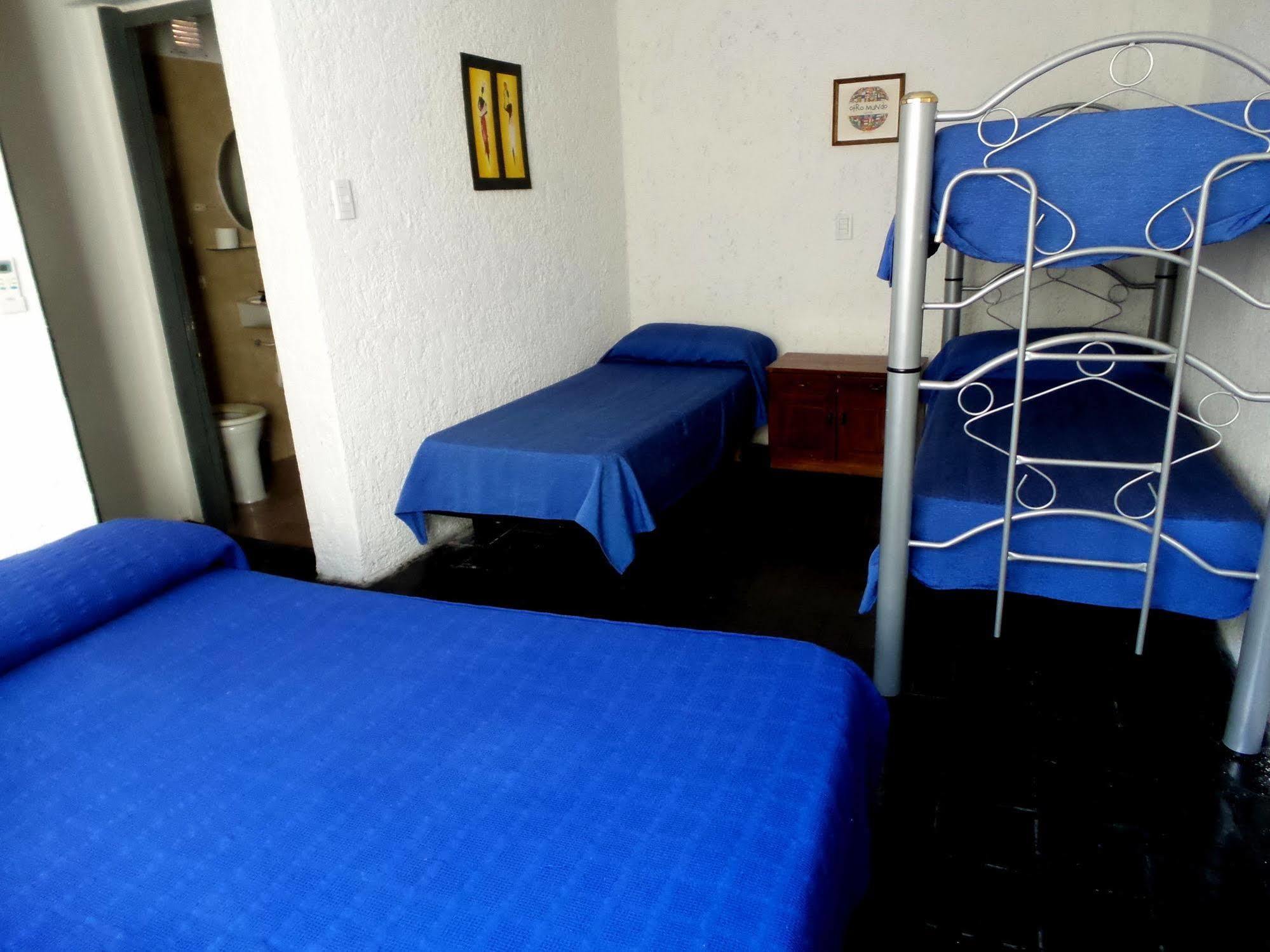 Hostel Otro Mundo Capdevila Экстерьер фото