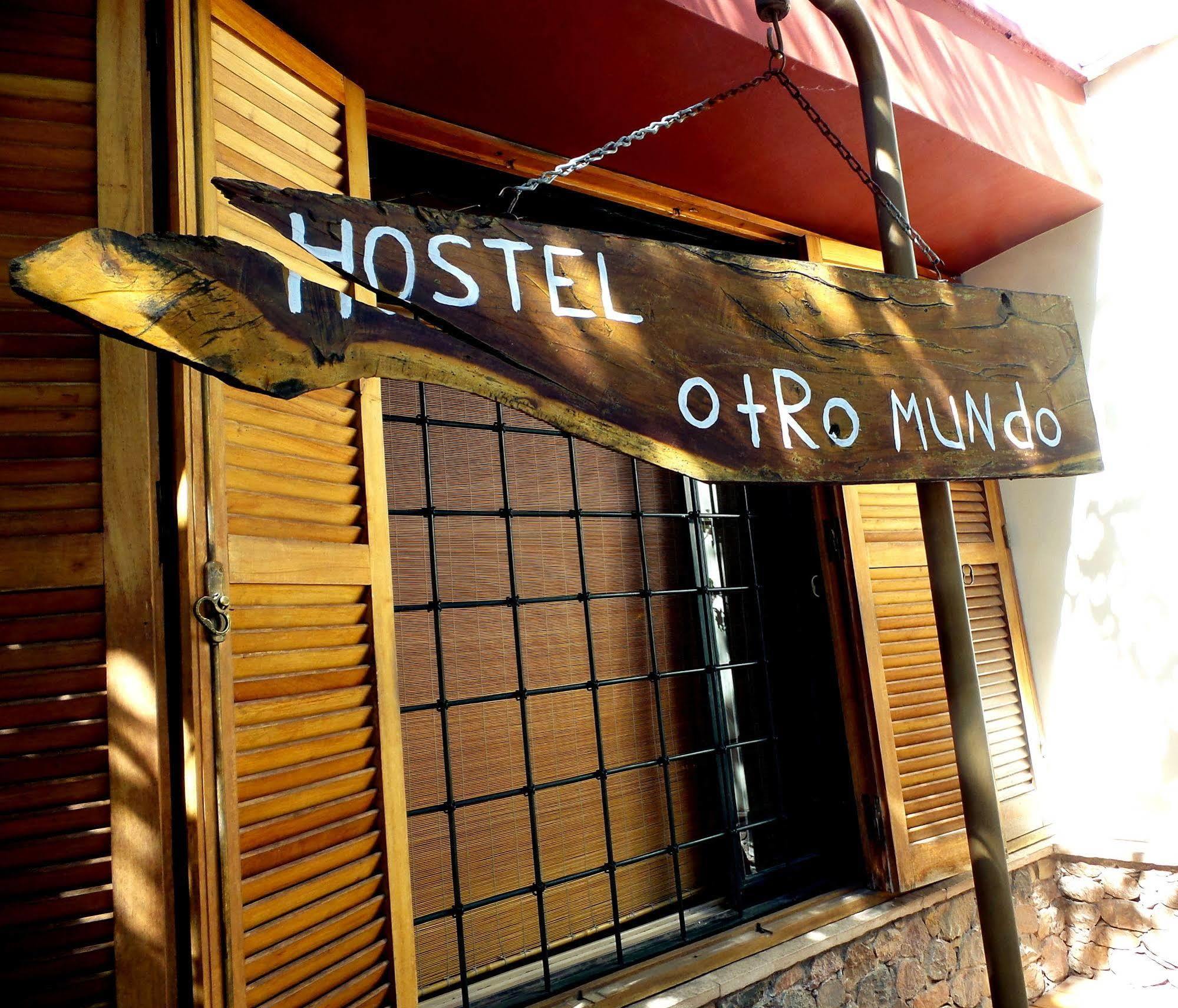 Hostel Otro Mundo Capdevila Экстерьер фото