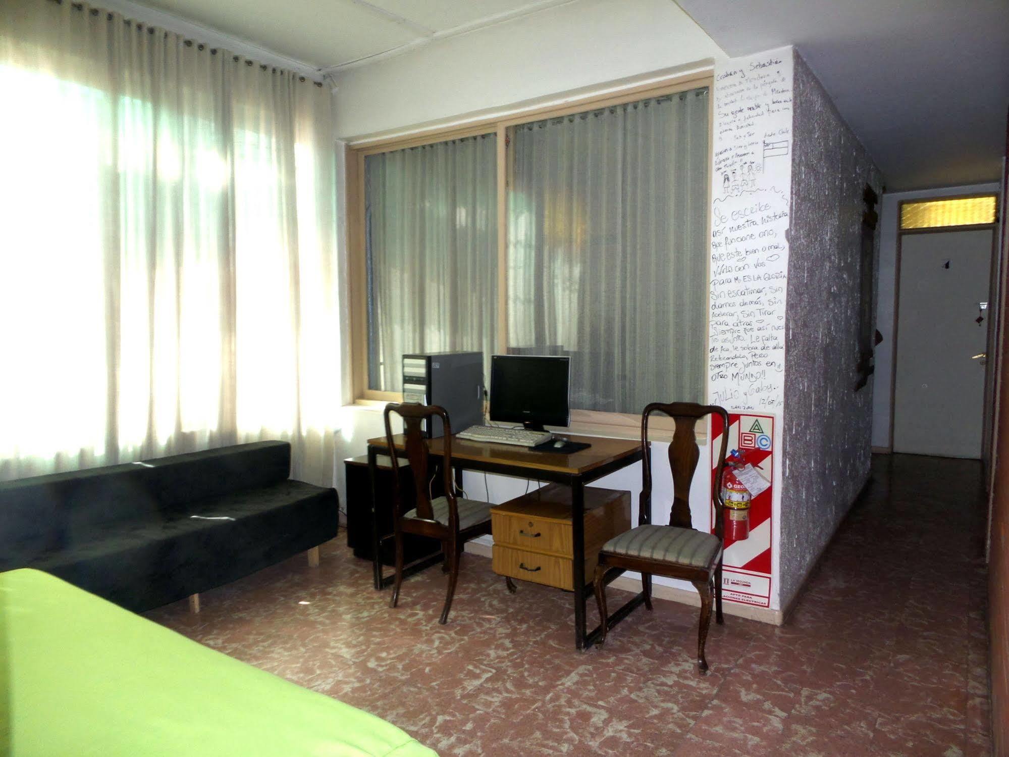 Hostel Otro Mundo Capdevila Экстерьер фото